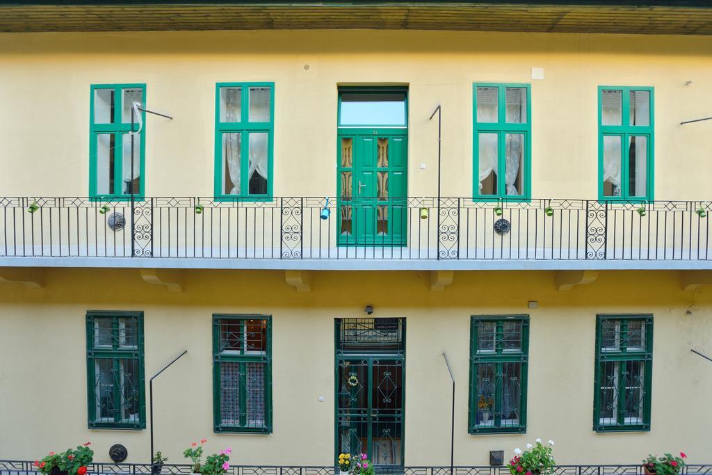 Gozsdu Apartments In Center Budapest Exterior foto